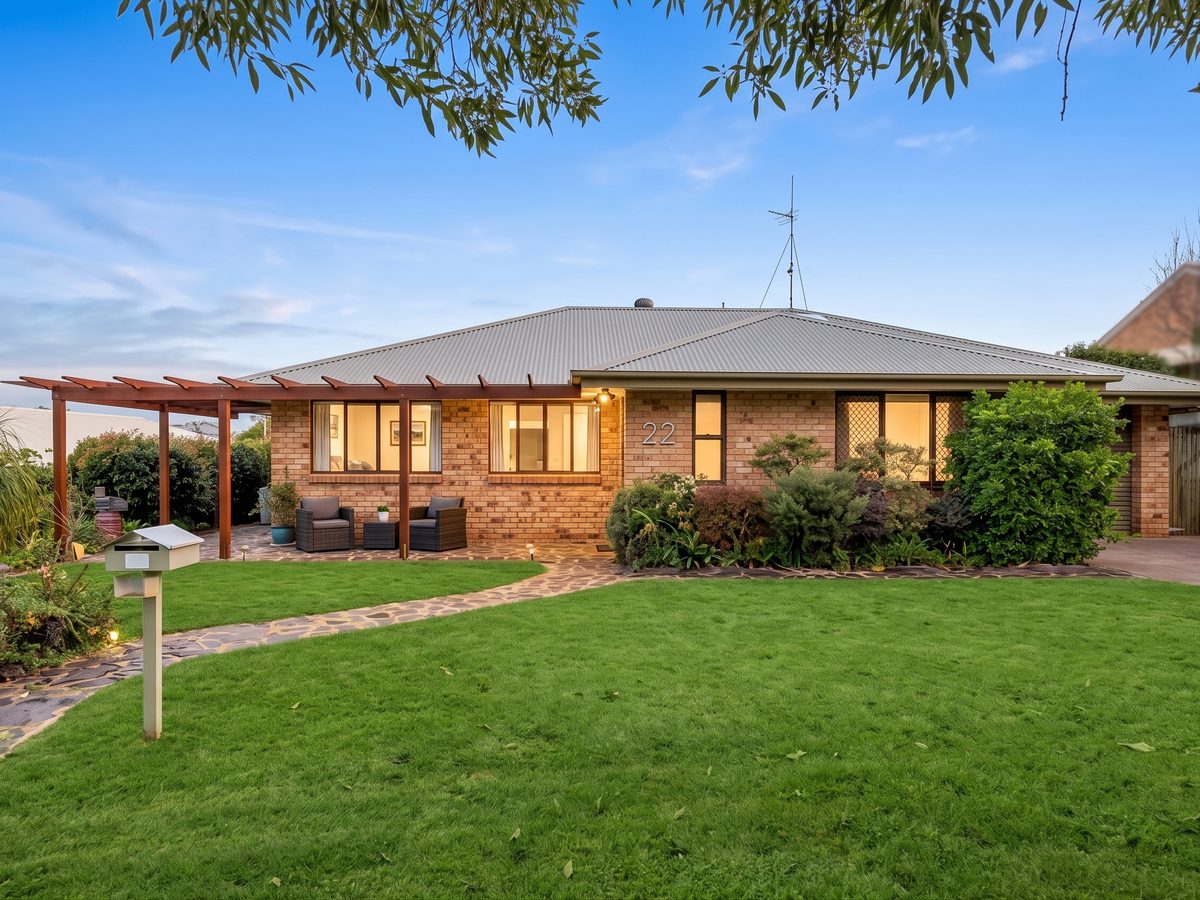 Centenary Heights, QLD purchase
